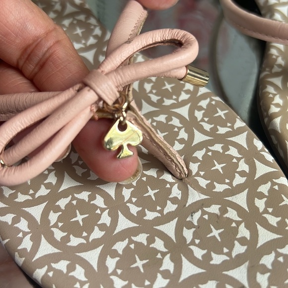 Kate Spade Tan Patterned Sandals size 7.5 - Picture 6 of 7